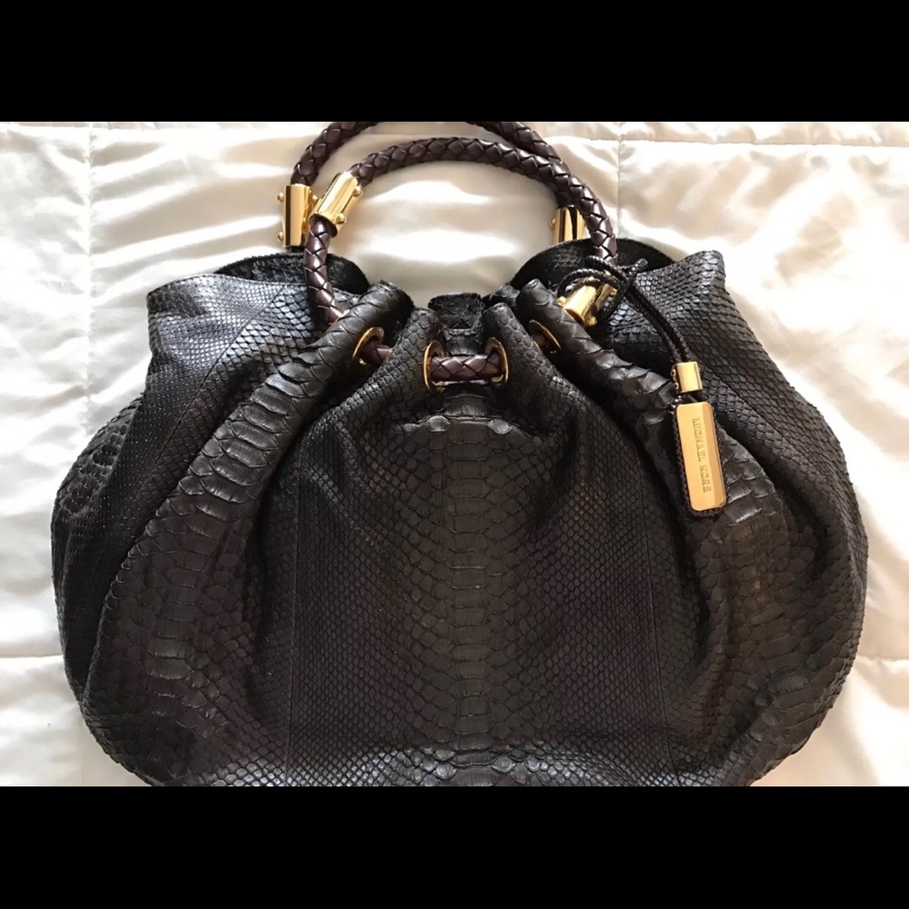 🚫SOLD🚫 Michael Kors Collection Python Skorpios - Picture 2 of 6